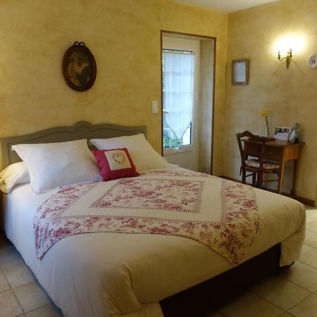 Le Clos Des Berengeries Saint-Patrice Exterior photo