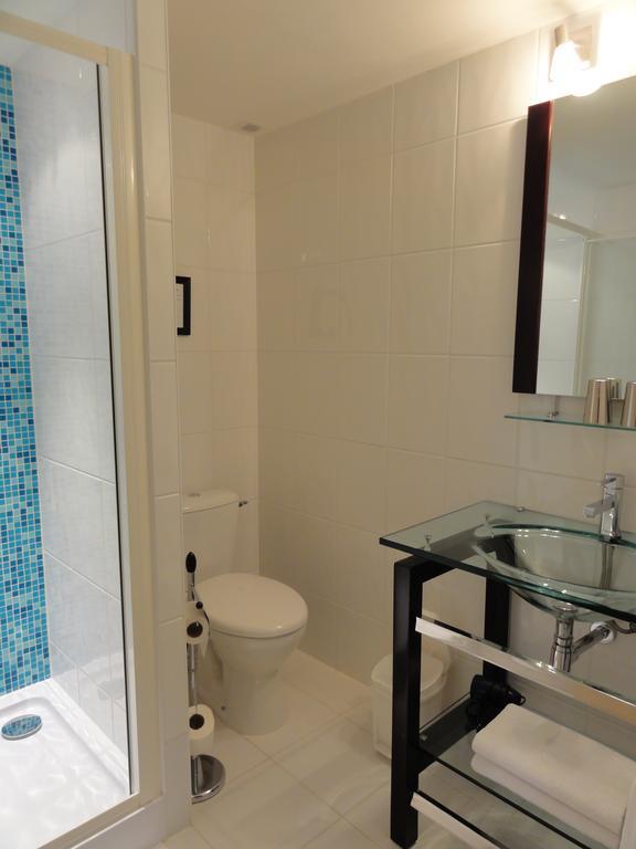 Le Clos Des Berengeries Saint-Patrice Room photo